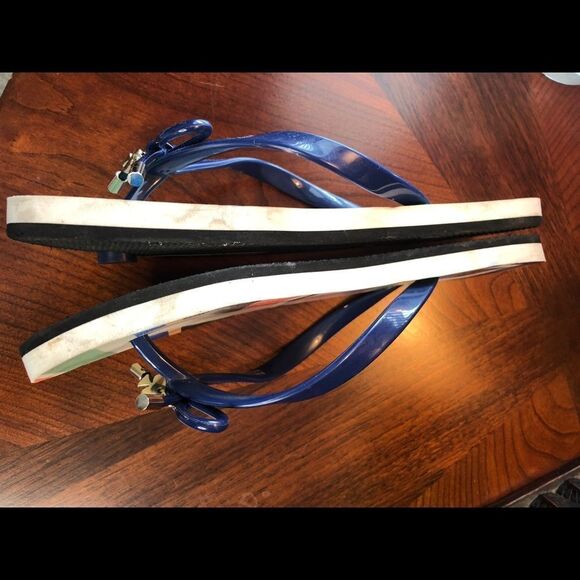 Kate Spade navy blue flip flops size 7/8 - Picture 4 of 9